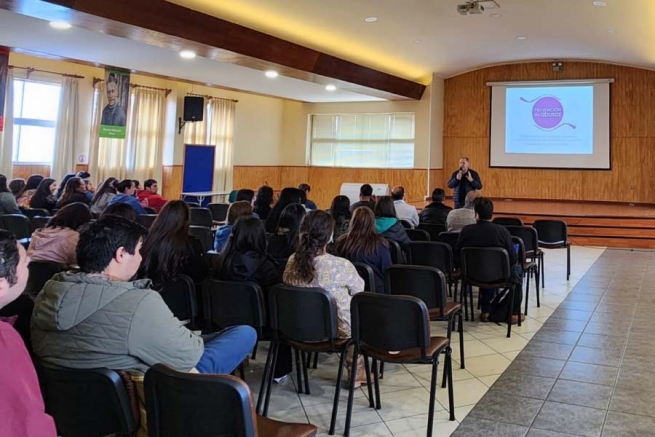Cile – I Salesiani di Puerto Montt organizzano un corso per la prevenzione agli abusi