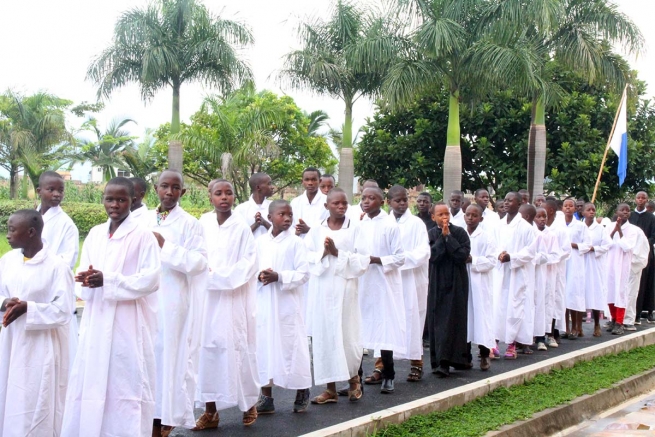 Burundi - Mais de 400 jovens na festa de São Domingos Sávio