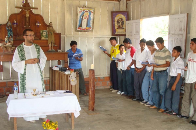 Perú – Ser misionero es sembrar: P. José Kamza