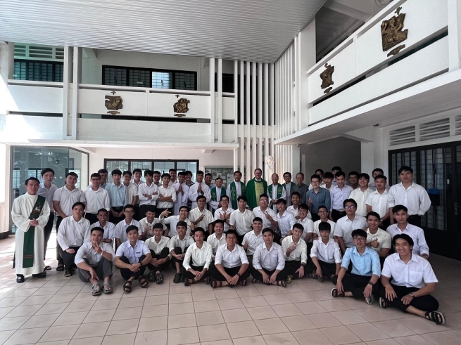 Vietnam - "Don Bosco Xuan Hiep" community welcomes General Councilor for Youth Ministry