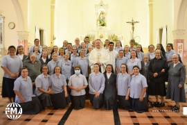 Perú – Renovar la esperanza, animar la educación integral: la visita del Rector Mayor a las Hijas de María Auxiliadora