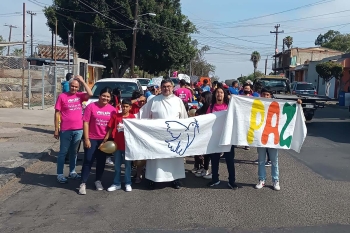 Mexico – "Peace begins with a smile": amid violence, "Happy Holidays with Jesus" bring joy and hope to Tijuana