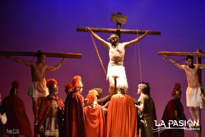 Spagna – La Passione di Gesù torna al teatro dei Salesiani di Huesca