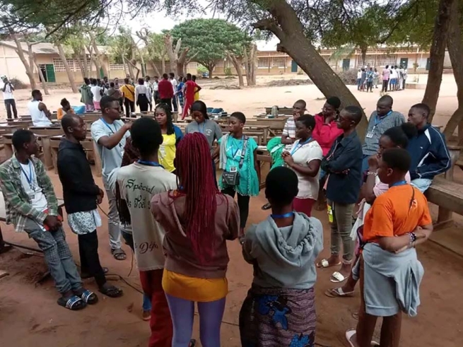 Togo – Oltre 100 giovani partecipano alla seconda edizione del fine-settimana di spiritualità