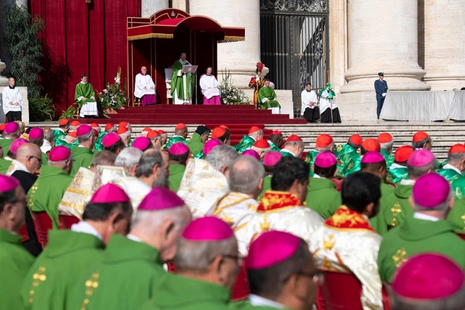 Uczestnicy Synodu