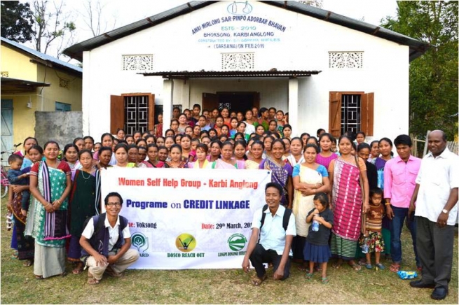 India - Las mujeres, el desarrollo y los microcréditos entre las propuestas del "Bosco Reach Out"