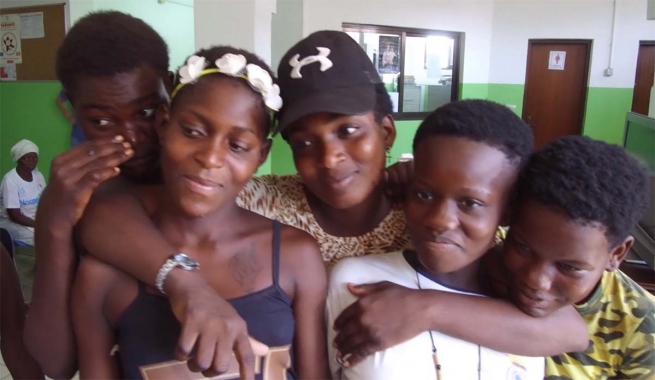 Angola – Chance for redemption for Luanda girls