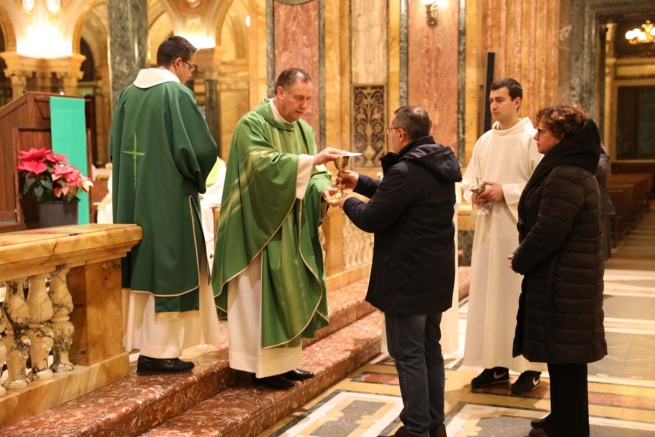 Italia – Con la Eucaristía presidida por el Rector Mayor y la Vía Lucis concluye el primer día de las XLI Jornadas de Espiritualidad de la Familia Salesiana