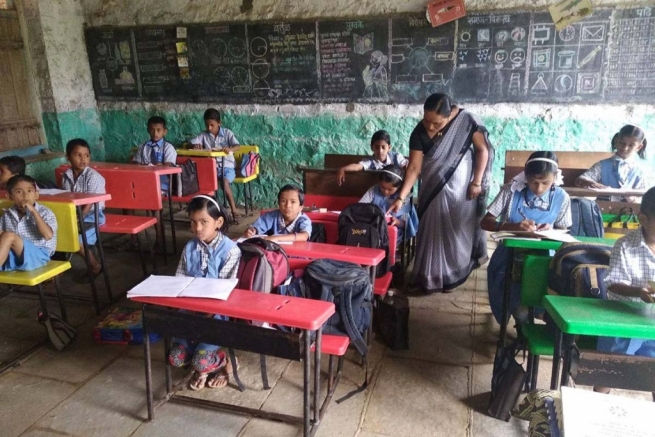 Índia - "A educação católica é um compromisso e missão importante para a Igreja"
