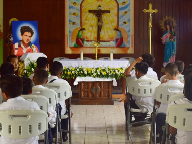 Nicaragua – Visita de la reliquia del beato Carlo Acutis en Anexa San Juan Bosco