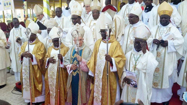 Guinée Equatoriale – Ordination épiscopale de Miguel Ángel Nguema Bee, Salésien