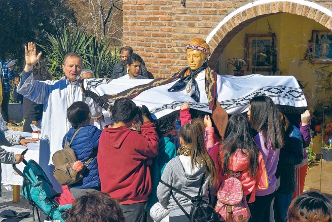 Argentina - Beato Zeferino Namuncurá: um santo aual e a grande festa em Chimpay