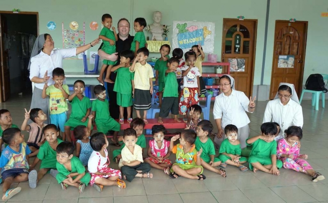 Myanmar – Les missions salésiennes au pays : un service pour le sourire des enfants pauvres