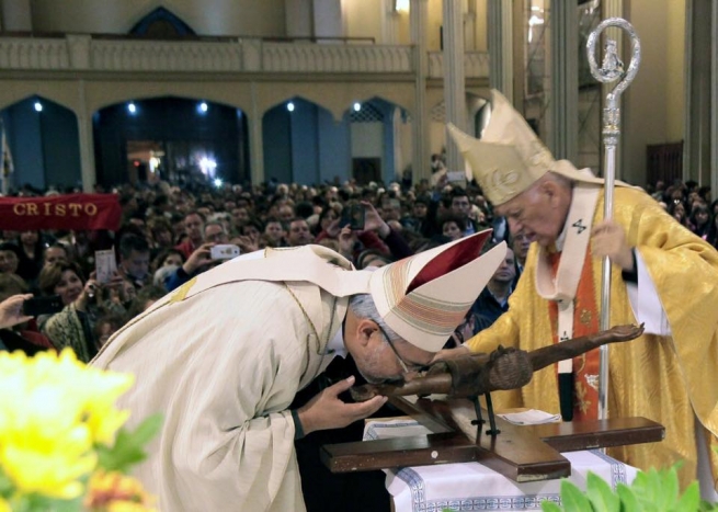 Chile – Cardinal Ezzati: Reparation Eucharist at “Gratitud NacionaIn this l”