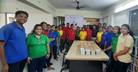 India – Estudiantes salesianos participan en una expedición solidaria para ayudar a menores y adultos en situación de calle