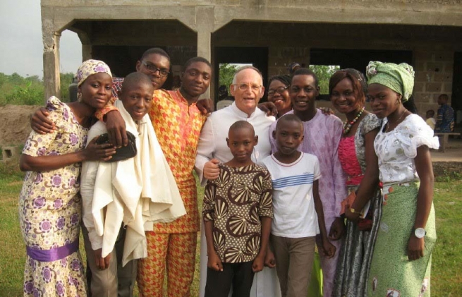 Nigéria – O futuro está aqui graças à formação dos jovens