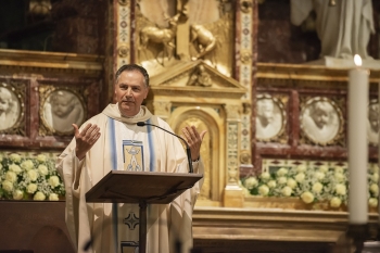 Italia - La misa de la fiesta de María Auxiliadora