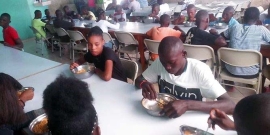 Haiti - Food support for many students, thanks to aid from “Salesian Missions"
