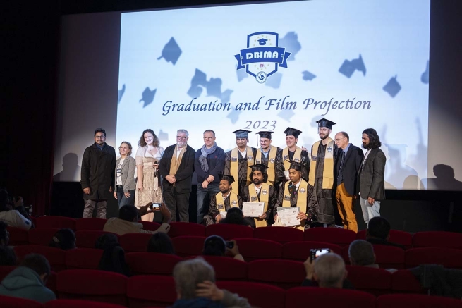 Francia – La primera ceremonia de entrega de diplomas consagra el éxito cinematográfico de la "DBIMA"