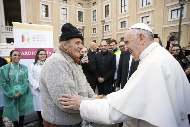 Vaticano – “Partilhar com os pobres permite-nos compreender o Evangelho na sua verdade mais profunda”: I Dia Mundial dos Pobres