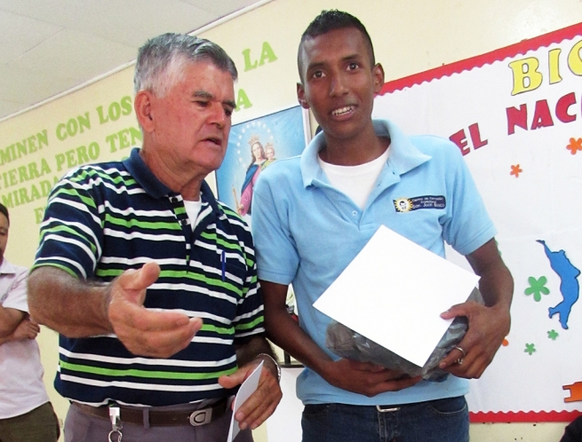 Honduras – “Dom Bosco convida-nos a sonhar”. A história de Roger Nahúm