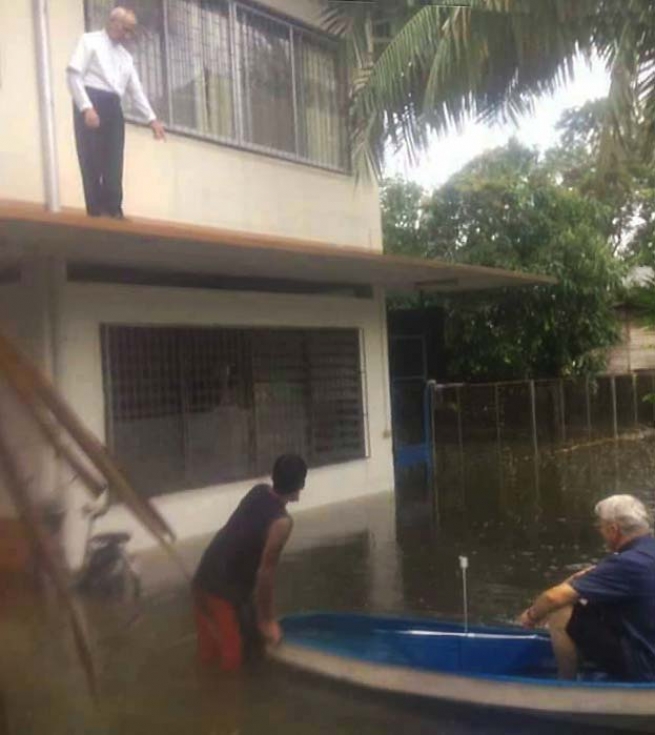 Tailandia - Inundaciones azotan el sur del país. Daños en una obra salesiana