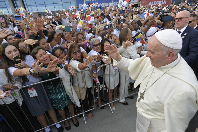 Panama – Papież Franciszek w Panamie: “Proszę was o modlitwę w intencji tego bardzo pięknego i znaczącego wydarzenia w życiu Kościoła”