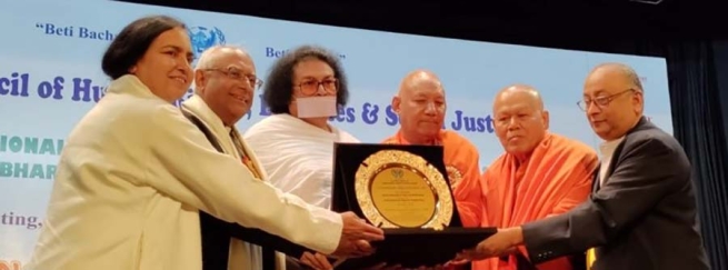 India – Salesian Priest wins International Human Rights Award