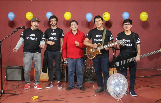 Ecuador – “DONBOSROCK”: a youth band for young people