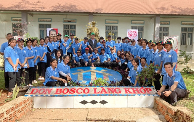 Vietnam – Con il tema “I giovani di Don Bosco camminano con Gesù” è stata celebrata la Festa di Don Bosco