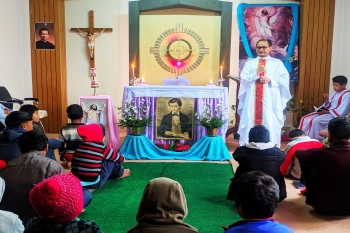 India - Los niños de Shillong celebran a Santo Domingo Savio