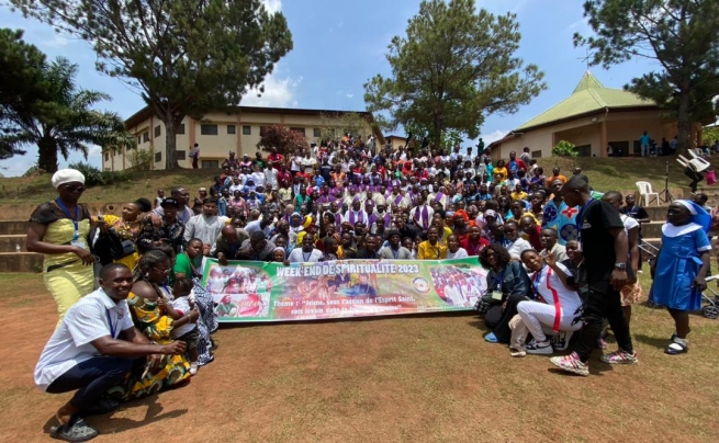 Camerún - 400 jóvenes participan en el fin de semana de espiritualidad organizado por los Salesianos de la Visitaduría de ATE: "Los jóvenes, bajo la acción del Espíritu Santo, sean fermento en la familia humana”