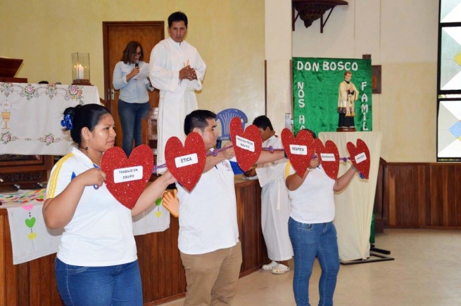 Bolivie - 25 ans de service du Projet Don Bosco: "L'engagement des jeunes pour les plus pauvres"