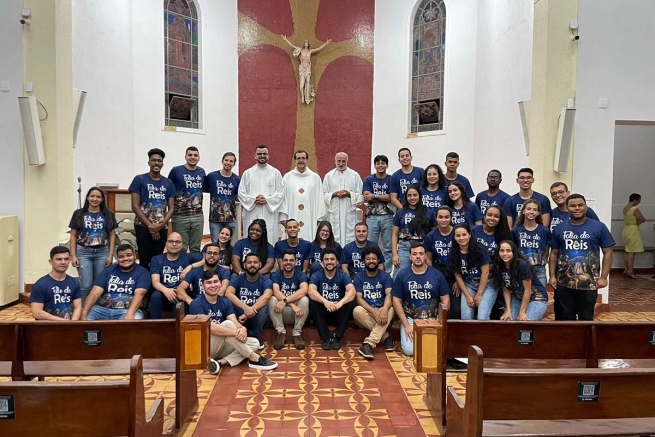 Brazil - Youth of Interprovincial Missionary Animation Group on mission in Silvânia