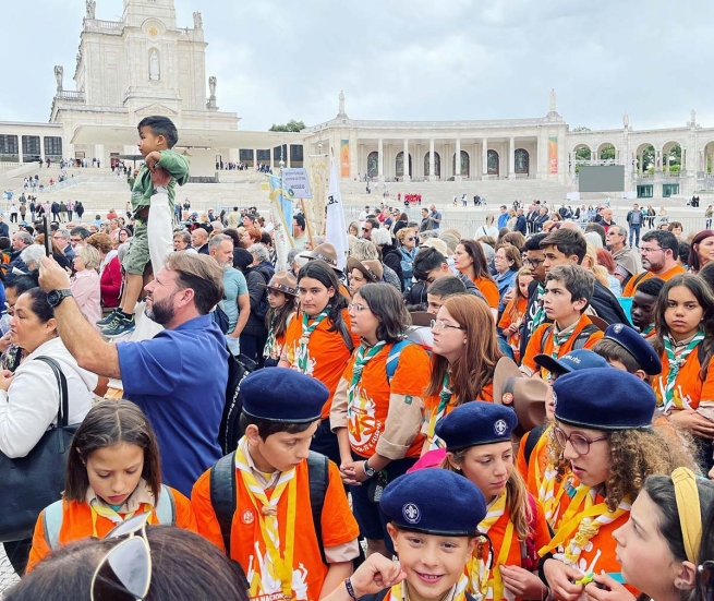 Portugal - Familia Salesiana y jóvenes del Movimiento Juvenil Salesiano unidos en Fátima