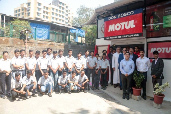 India - La compañía "Motul" colabora con los salesianos para la creación de un centro de capacitación especializado en motocicletas