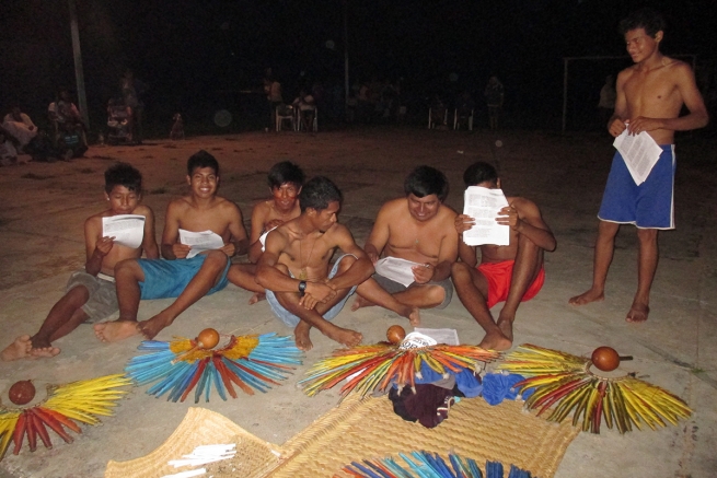 Brasil – Escuchando y viviendo entre los Bororos: Beatus Volkmar Misionero de Indonesia