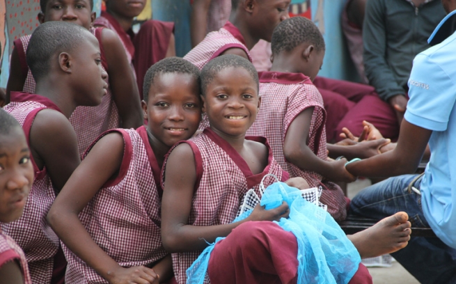 Sierra Leone - Joe will distribute your letters to street children