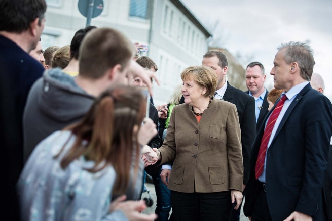 Germania – Angela Merkel visita il Don-Bosco-Zentrum