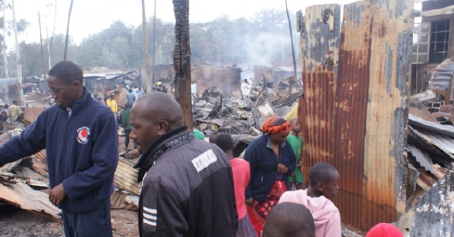 Kenya - Fire destroys the Kuwinda district of Nairobi, where the Salesians are working