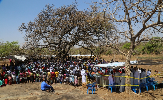 Uganda – Apertura oficial de las misiones entre los refugiados de Palabek: una presencia profética