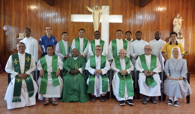 Papúa Nueva Guinea - Escuchar, reflexionar y evangelizar