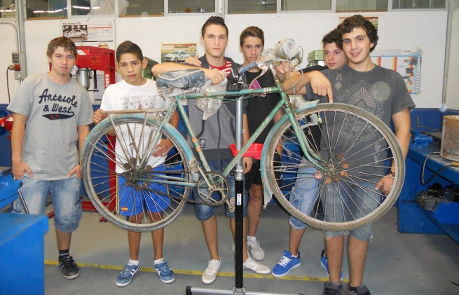 Espanha – ‘Bicis Solidarias 5.0’ para crianças e jovens sem recursos