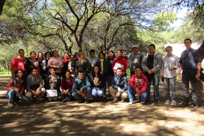 Argentina - Fomentar el desarrollo integral de las comunidades y promover el cuidado de la Casa Común: el proyecto “Jóvenes Campesinos”