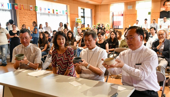 Japan - Archbishop savio hon tai fai meets the youth at nagasachi