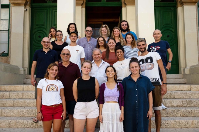 Malta - Ex-alunos organizam o curso de formação “Erasmus +” para animadores juvenis