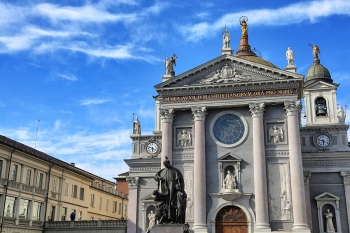 Włochy – Bazylika ku czci Maryi Wspomożycielki wybudowana przez Księdza Bosko