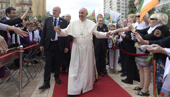 Azerbaiyán - El Papa Francisco: "la realidad se comprende mejor desde la periferia que desde el centro"