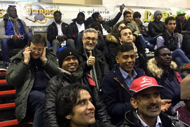 Italie – 400 Mineurs étrangers lors de la Première Fête Salésienne des Migrants