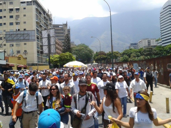 Venezuela - Fr Méndez: "I feel obliged in conscience to address all of you"